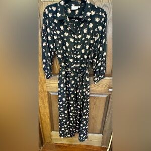 Chic Black Floral Long Sleeve Dress